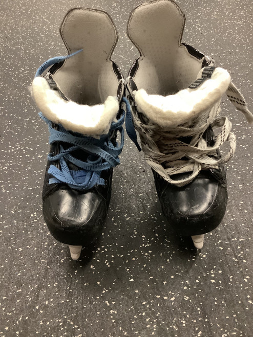 Vist Large View of Product Image Which is Used CCM TACKS 455 Senior Hockey Skate Senior 9.5