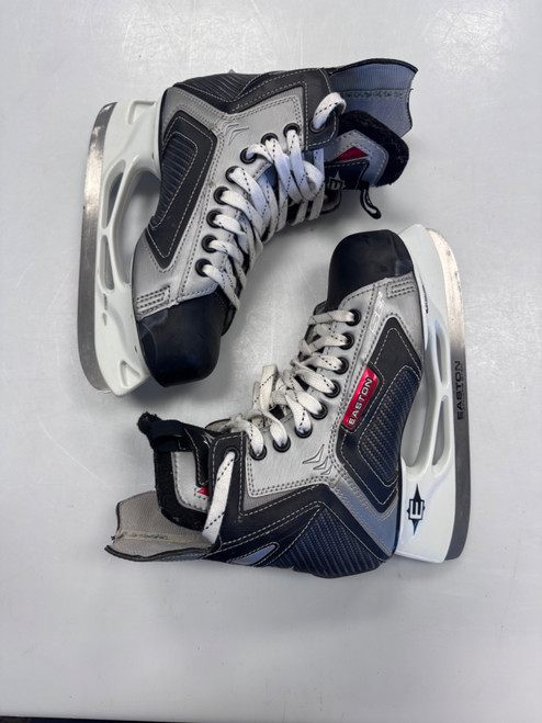 Vist Large View of Product Image Which is Used Easton SE2 Junior Hockey Skate Junior 05