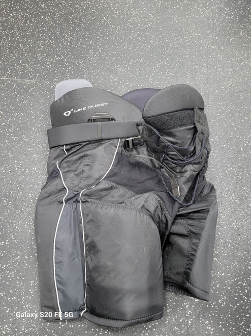 Vist Large View of Product Image Which is Used Nike NIKE QUEST 2 Senior Pant Black Senior