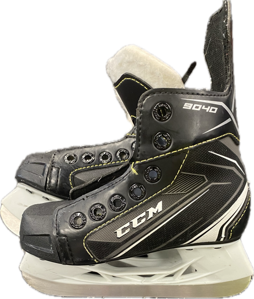 Vist Large View of Product Image Which is Used CCM TACKS 9040 Youth Hockey Skate Youth 10.0