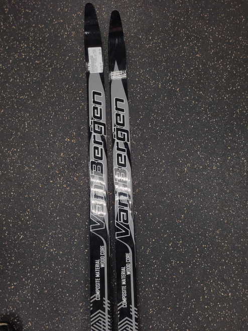 Vist Large View of Product Image Which is Used VanBergen ADVANCE CAP CLASSIC Womens XC Ski/Binding 205 cm