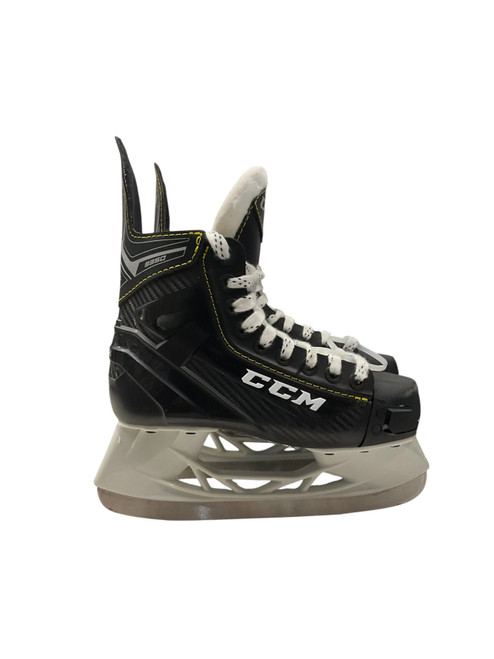 Vist Large View of Product Image Which is Used CCM SUPER TACKS 9350 SZ 2 Junior Hockey Skate Junior 02