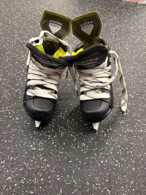 Vist Large View of Product Image Which is Used CCM TACKS XF 80 Youth Hockey Skate Youth 11.5