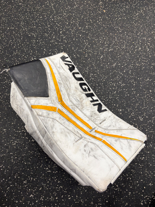 Vist Large View of Product Image Which is Used Vaughn V10 Senior Goalie Blocker White