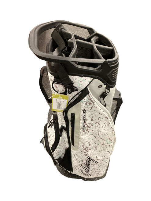 Vist Large View of Product Image Which is Used Callaway WOMENS FAIRWAY PLUA Mens Stand Bag White