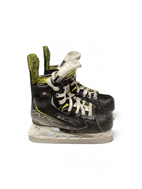 Vist Large View of Product Image Which is Used Bauer VAPOR 3X Youth Hockey Skate Youth 13.0