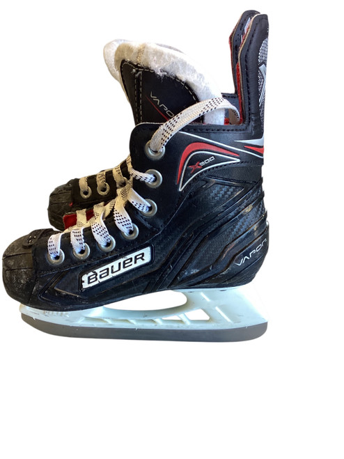 Vist Large View of Product Image Which is Used Bauer VAPOR X300 Youth Hockey Skate Youth 10.0