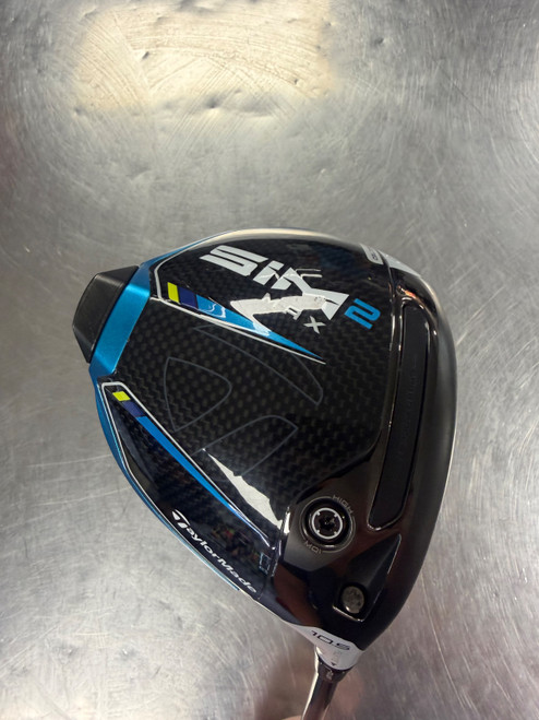 Vist Large View of Product Image Which is Used Taylormade SIM 2 MAX Mens Driver RH 10.5 Degree