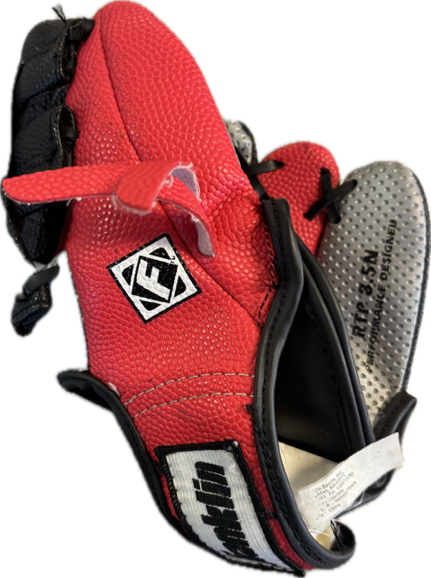 Vist Large View of Product Image Which is Used Franklin RTP8.5N Baseball Glove RH Throw Red 8"