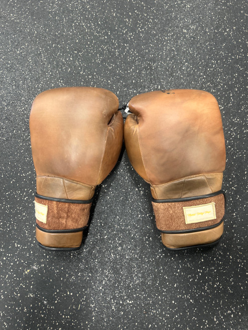 Vist Large View of Product Image Which is Used Boxing Gloves Brown Senior