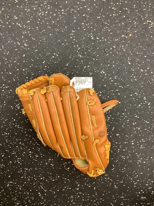 Vist Large View of Product Image Which is Used Rawlings RBG135 BB/SB Glove LH Throw Brown 11 1/2"