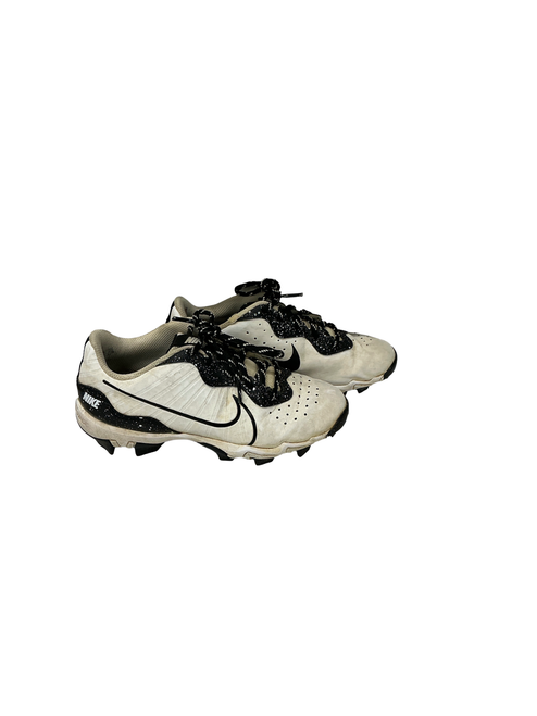 Vist Large View of Product Image Which is Used Nike ALPHA HUARACHE 4 KEYSTONE GS BB/SB Cleats White And Black Junior 02.5