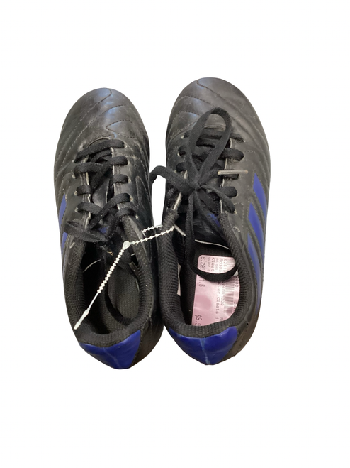 Vist Large View of Product Image Which is Used Adidas Soccer Cleats Black Junior 01.5