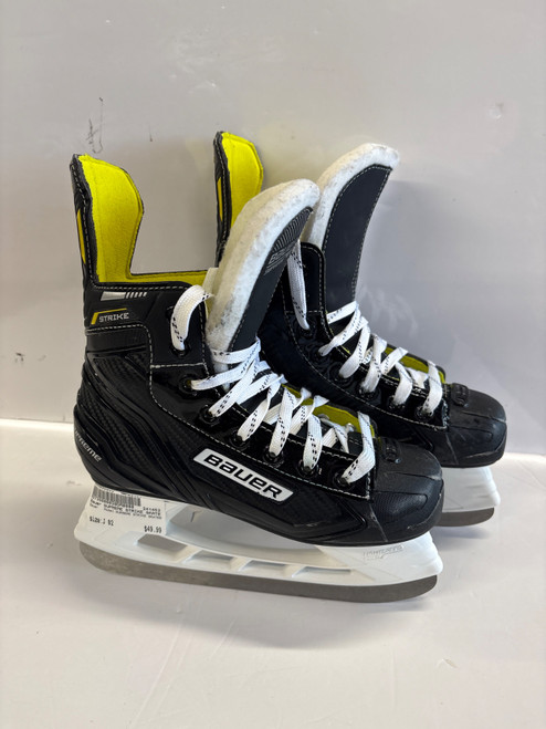 Vist Large View of Product Image Which is Used Bauer SUPREME STRIKE SKATES Junior Hockey Skate Junior 02