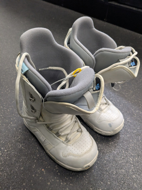 Vist Large View of Product Image Which is Used Burton CASA BOOTS Womens Snowboard Boots White Senior 7