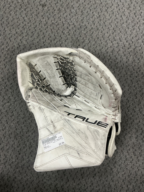 Vist Large View of Product Image Which is Used True CATALYST 7X3 Goalie Catcher White