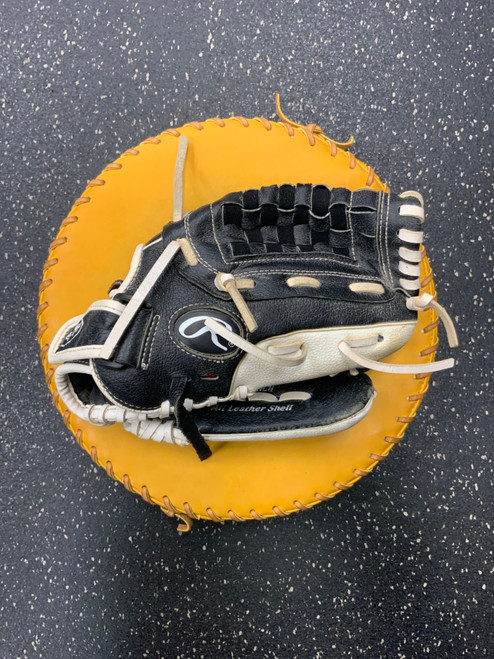 Vist Large View of Product Image Which is Used Rawlings HFP120BW BB/SB Glove RH Throw Black 12"