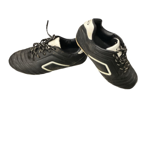Vist Large View of Product Image Which is Used Soccer Cleats Black Junior 02