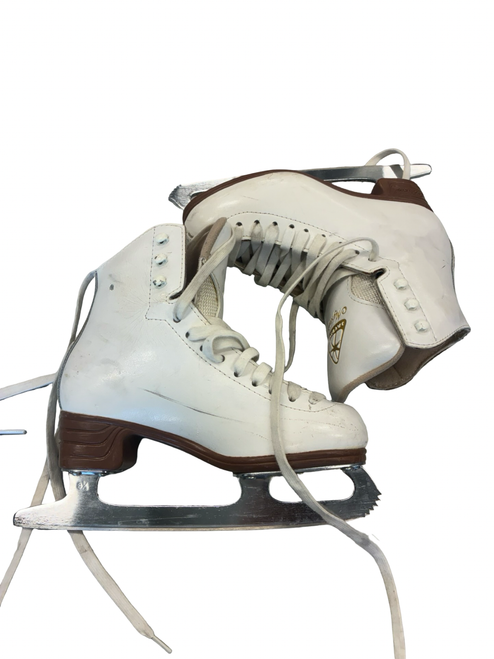 Vist Large View of Product Image Which is Used Jackson FIGURE SKATES 2 Girls Figure Skate White Junior 02