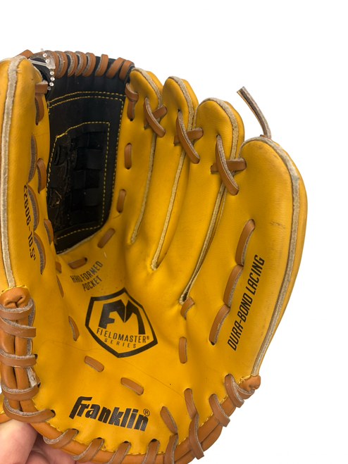 Vist Large View of Product Image Which is Used Franklin FIELDMASTER 10.5 IN BB/SB Glove RH Throw Tan 10 1/2"