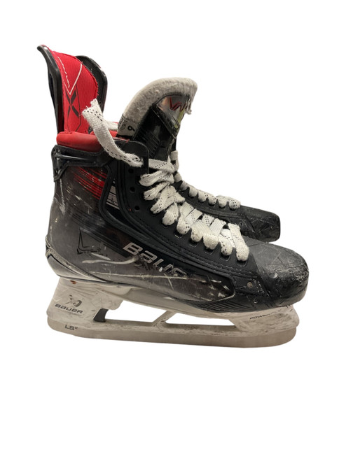 Vist Large View of Product Image Which is Used Bauer VAPOR X5 PRO SZ 6 Intermediate Hockey Skate Intermediate 6.0