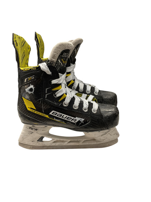 Vist Large View of Product Image Which is Used Bauer SUPREME M4 SZ 3.5 Junior Hockey Skate Junior 03.5