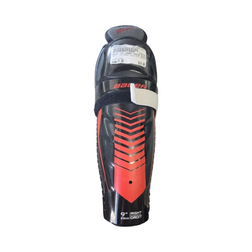 Vist Large View of Product Image Which is Used Bauer LIL SPORT YOUTH SHIN GUARDS Youth Shin Guards Black 9"