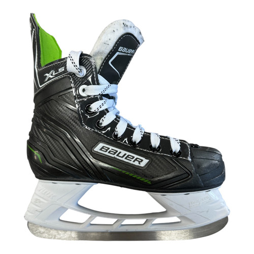 Vist Large View of Product Image Which is Used Bauer XLS Junior Hockey Skate Junior 02