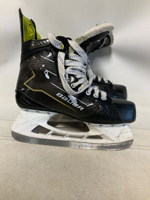 Vist Large View of Product Image Which is Used Bauer SUPREME M30 Senior Hockey Skate Senior 9.5