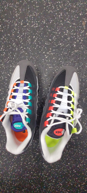 Vist Large View of Product Image Which is Used Nike NEW IN BOX Running/X-Train Shoes M