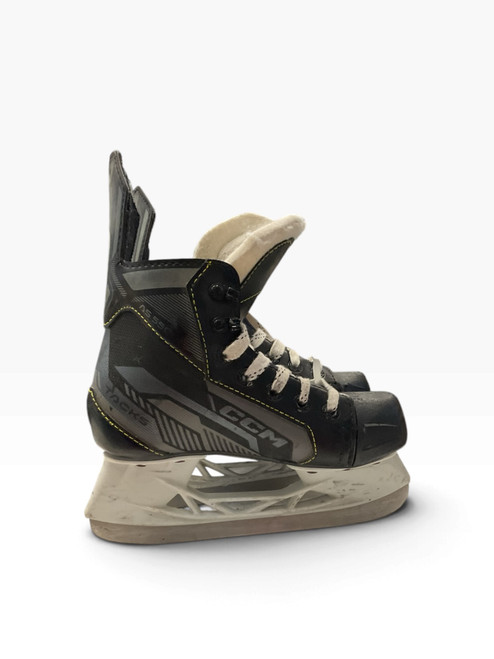 Vist Large View of Product Image Which is Used CCM AS550 SZ Y 13 Youth Hockey Skate Youth 13.0