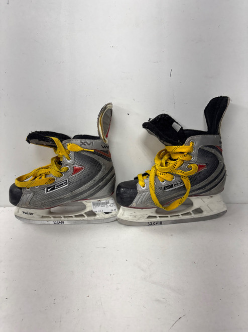 Vist Large View of Product Image Which is Used Bauer VAPOR XVI Junior Hockey Skate Junior 03.5