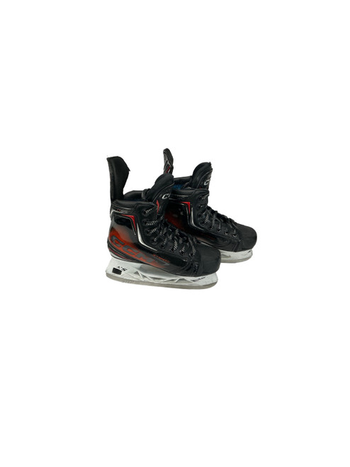 Vist Large View of Product Image Which is Used CCM JETSPEED FT8 PRO Youth Hockey Skate Youth 13.5