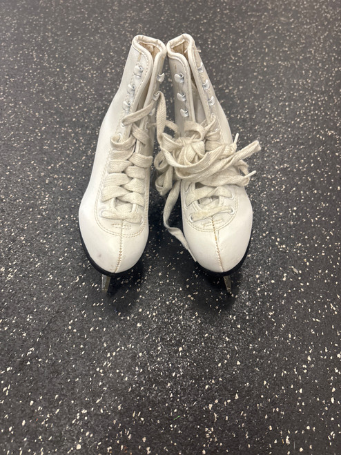 Vist Large View of Product Image Which is Used FIGURE SKATES Girls Figure Skate White Junior 01
