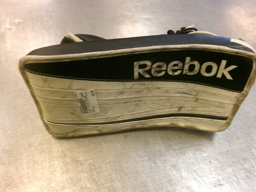 Vist Large View of Product Image Which is Used Reebok 18K INT BLOCKER Inter Goalie Blocker White