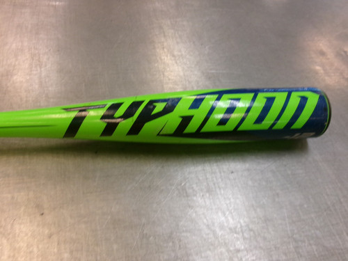 Vist Large View of Product Image Which is Used Easton TYPHOON BB/SB USA 2 1/4 Bat 27"