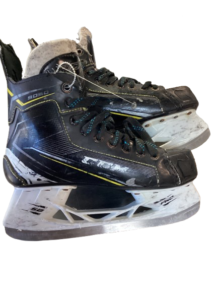 Vist Large View of Product Image Which is Used CCM 9050 SKATE Intermediate Hockey Skate Intermediate 5.0