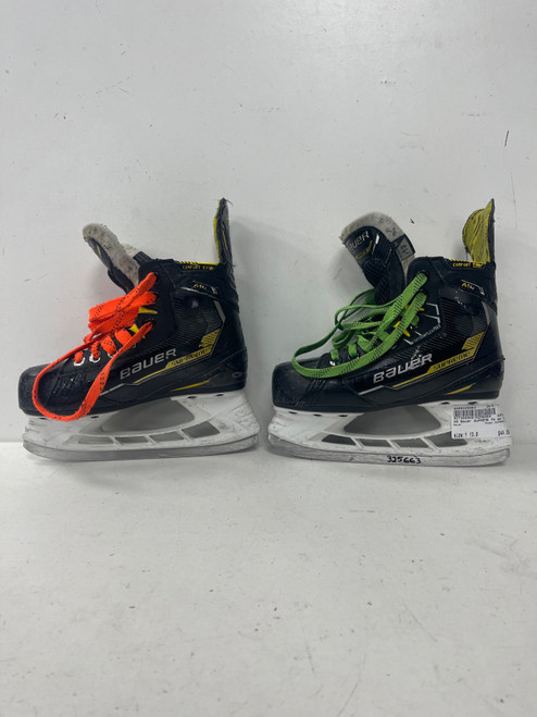 Vist Large View of Product Image Which is Used Bauer SUPREME M4 Youth Hockey Skate Youth 13.0