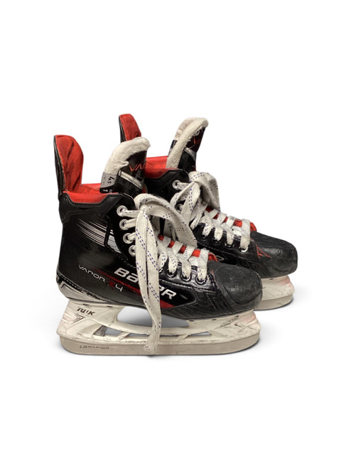 Vist Large View of Product Image Which is Used Bauer VAPOR X4 Intermediate Hockey Skate Intermediate 4.5