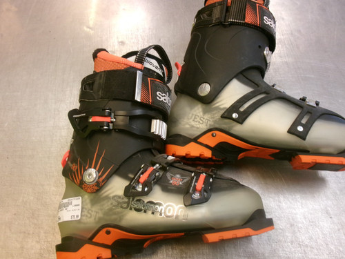 Vist Large View of Product Image Which is Used Salomon QUEST 90 Mens DH Ski Boot Orange 270 MP - M09 - W10