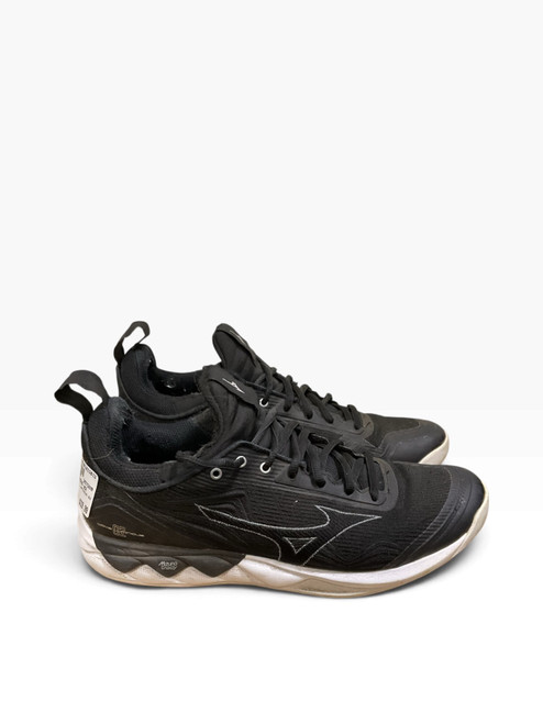 Vist Large View of Product Image Which is Used Mizuno WAVE LUMINOUS 02 VB Shoes Adult Black Senior 10