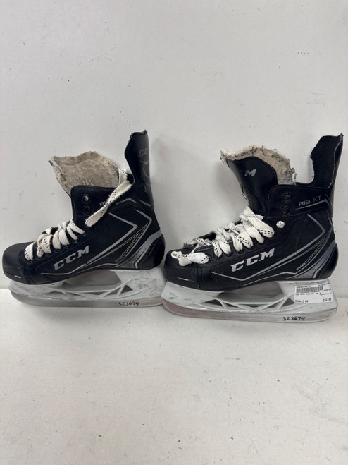 Vist Large View of Product Image Which is Used CCM RIB XT Junior Hockey Skate Junior 04
