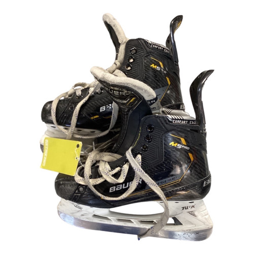 Vist Large View of Product Image Which is Used Bauer M5 PRO SIZE 5 Junior Hockey Skate Junior 05