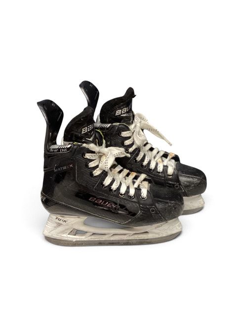 Vist Large View of Product Image Which is Used Bauer SUPREME MATRIX Junior Hockey Skate Junior 04.5
