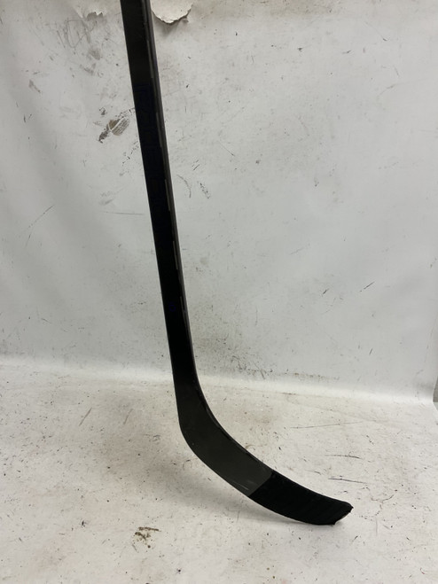 Vist Large View of Product Image Which is Used CCM RIBCORE TRIGGER 10 PRO Senior One Pce Right Grip 85 Flex