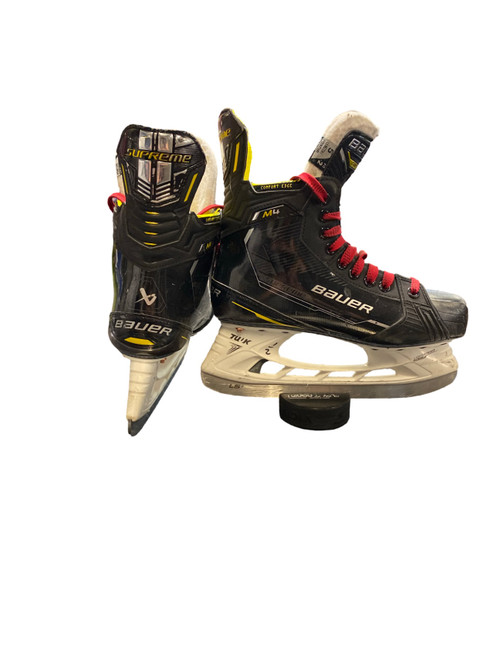 Vist Large View of Product Image Which is Used Bauer M4 Intermediate Hockey Skate Intermediate 5.0
