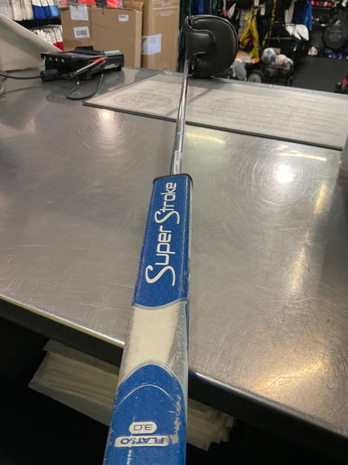 Vist Large View of Product Image Which is Used Odyssey SABERTOOTH Mens Putter RH
