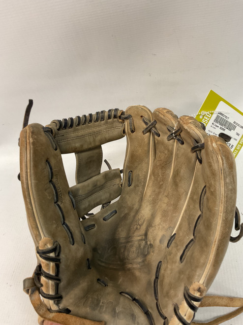 Vist Large View of Product Image Which is Used Wilson A2000 BB/SB Glove RH Throw Brown 12"