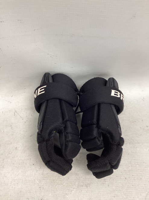 Vist Large View of Product Image Which is Used Brine CLUTCH YTH GLOVES Lacrosse Gloves Junior Black SM