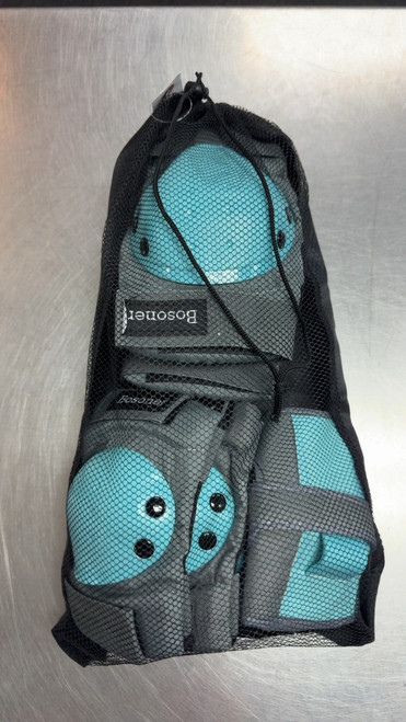 Vist Large View of Product Image Which is Used Inline Protective Set Carolina Blue MD
